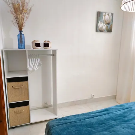 Manelmar T1 Plus 1 شقة نازاريه