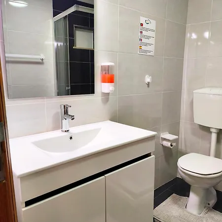 Manelmar O Refugio * Nazare